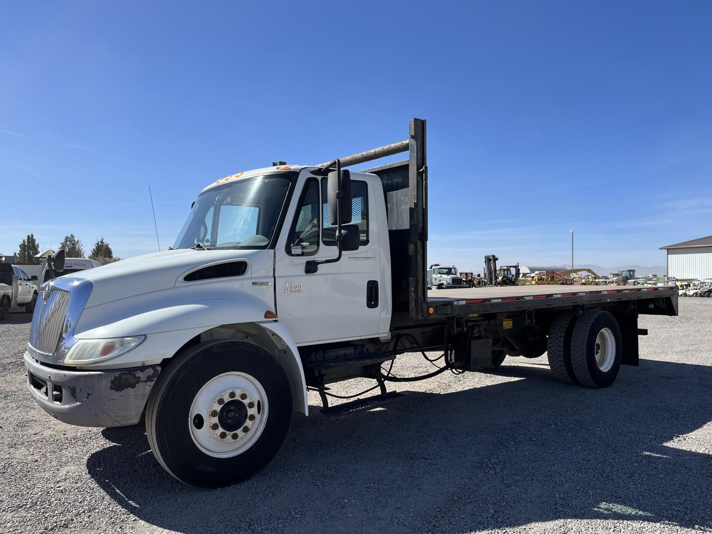 ./imagenes/INVOICE/2019/18000/CAMION PLATAFORMA INTERNATIONAL 4300 (17).JPG